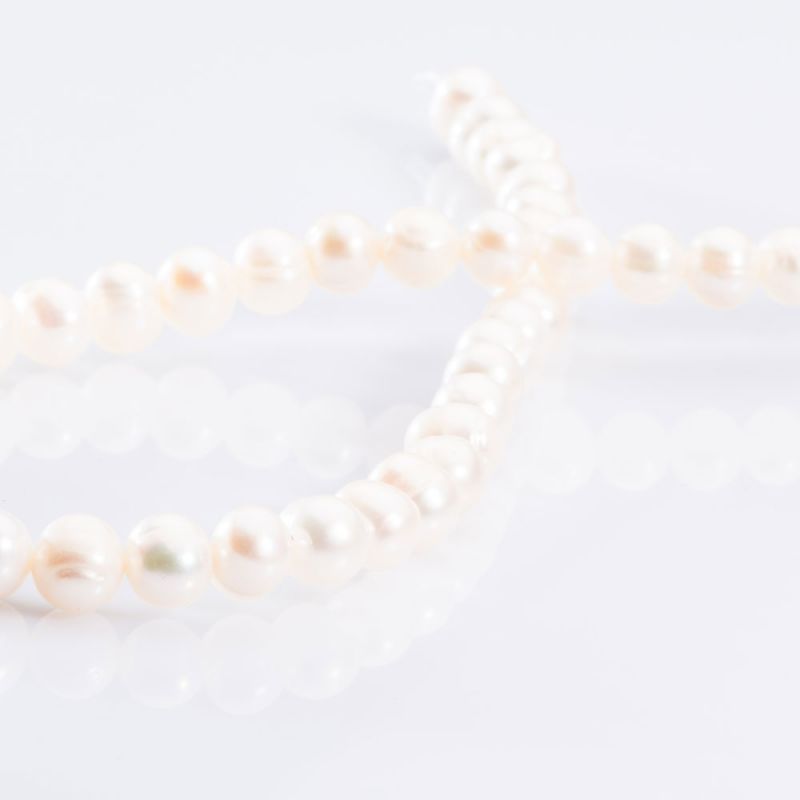 Perle de cultura alb 8-9  mm   - magazinuldepietre.ro