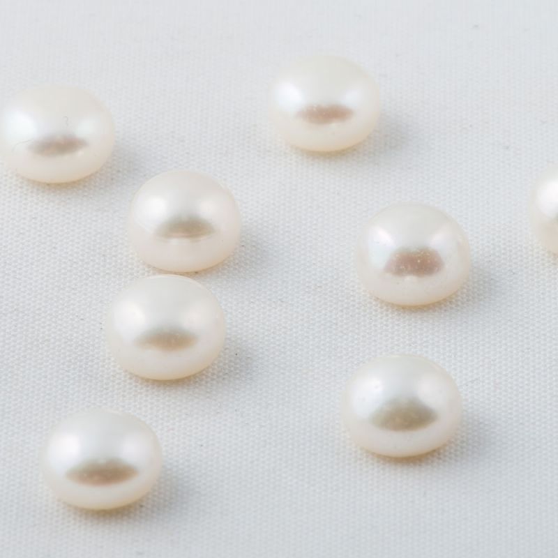 Cabosoane perle de cultura alb 8 mm - 5 per - magazinuldepietre.ro